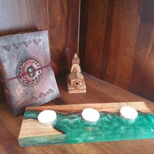 Resin wood candle holder